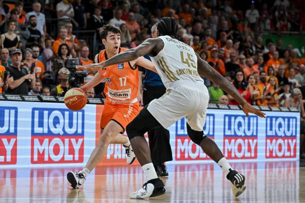 互配合与助 互配合与助